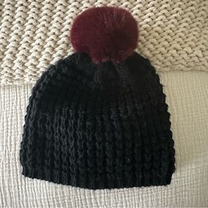 Made in Canada Pom Beanie in Black